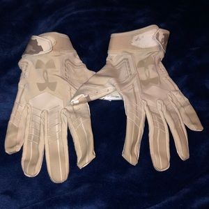 Football gloves